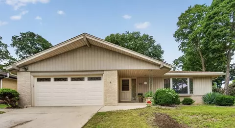 5143 S 19th, Milwaukee, WI 53221