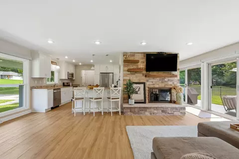 14465 Lindsay, Brookfield, WI 53005