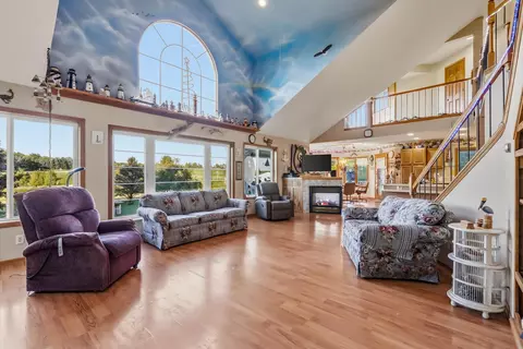 Living - n3050 County Road S, Mitchell, WI 53011 photo 3 of 5