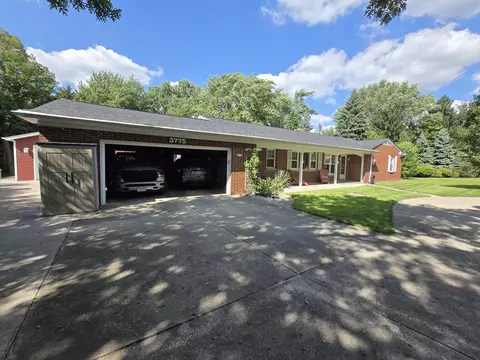 3775 S Sunny Vw, New Berlin, WI 53151