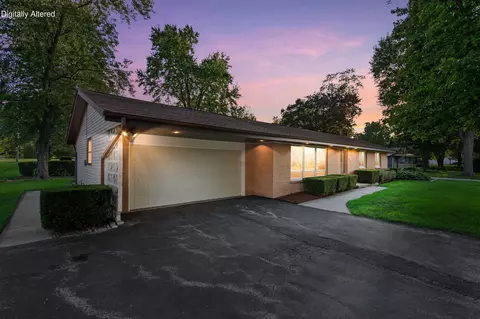 1501 E Fitzsimmons, Oak Creek, WI 53154