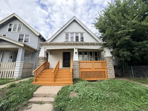 2022 W Keefe #2022A, Milwaukee, WI 53206