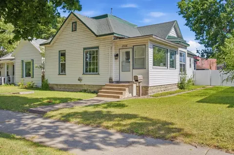 1706 Kane, La Crosse, WI 54603