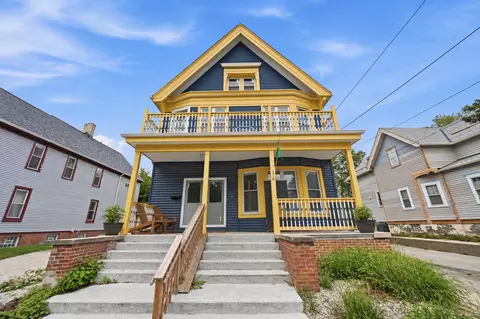 116 E Meinecke, Milwaukee, WI 53212