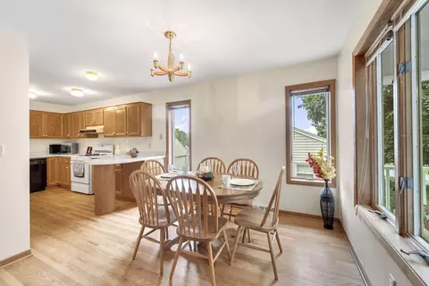 250 N 115th, Wauwatosa, WI 53226