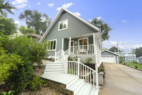 250 N 115th, Wauwatosa, WI 53226