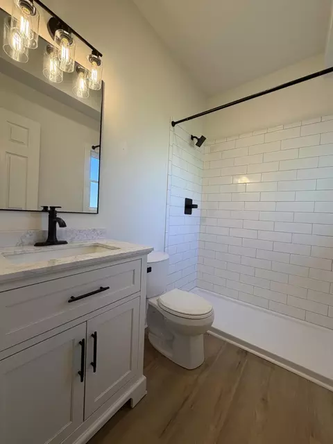 Bath - 59 E Walworth, Delavan, WI 53115 photo 1 of 3