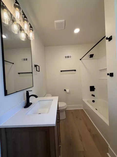 Bath - 59 E Walworth, Delavan, WI 53115 photo 3 of 3