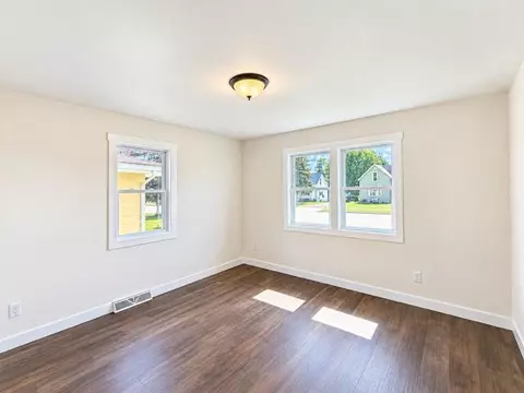 Living - 415 Main, Eitzen, MN 55931 photo 3 of 3