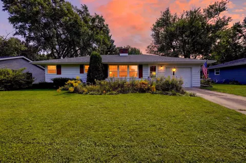 419 W Elm, Sun Prairie, WI 53590