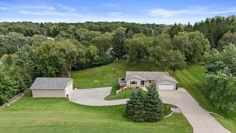w255s6620 Oakdale, Waukesha, WI 53189