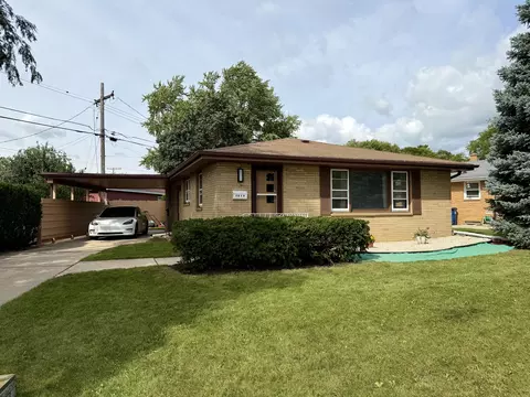 1014 Fairway, Racine, WI 53405
