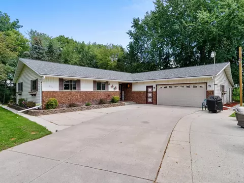 825 Itchy Acres, Cato, WI 54230
