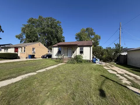 1939 Cleveland, Racine, WI 53405