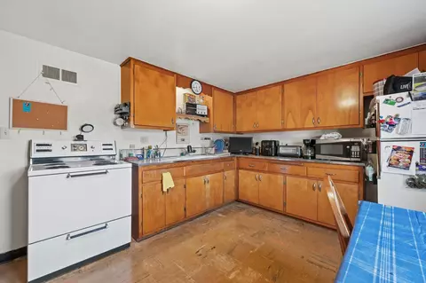 Kitchen - 3876 E Morris, Cudahy, WI 53110 photo 3 of 3
