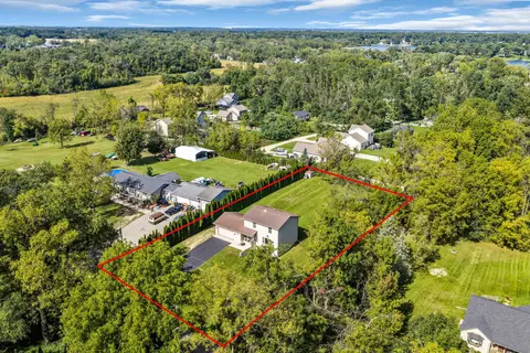 W6860 Wood, Walworth, WI 53115
