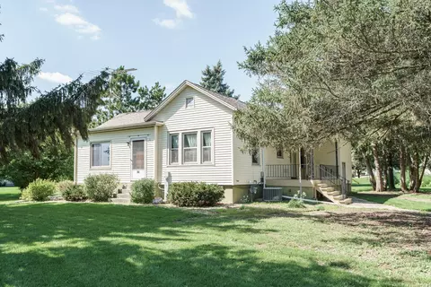 672 Milford, Watertown, WI 53094