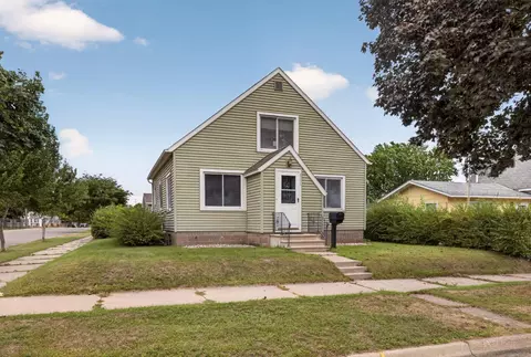 2101 Redfield, La Crosse, WI 54601