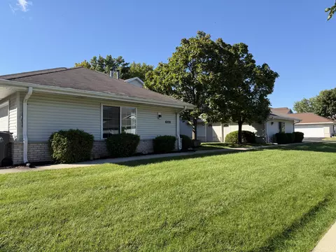 6205 S Creekside #3, Cudahy, WI 53110