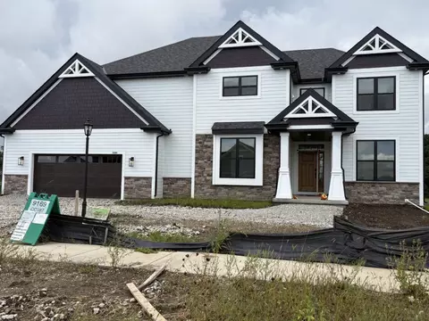 9169 S Winding, Franklin, WI 53132