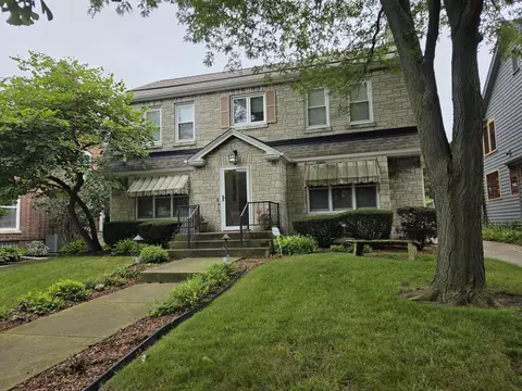 3424 N N Smt, Milwaukee, WI 53211