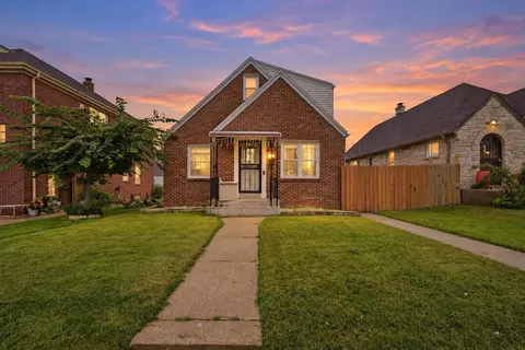3318 S 13th, Milwaukee, WI 53215