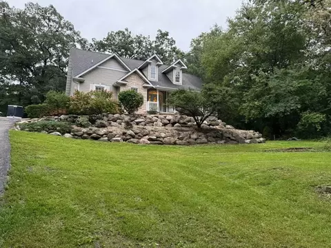 1528 E Lakeshore, Twin Lakes, WI 53181