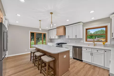 8153 W Holly, Mequon, WI 53097