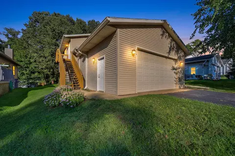 979 Rhyners, Twin Lakes, WI 53181