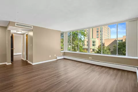 1409 N Prospect #302, Milwaukee, WI 53202