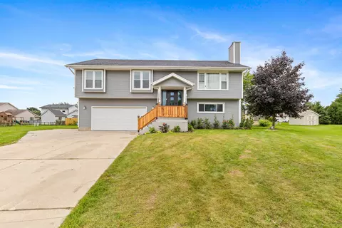 1096 E Libby, Oak Creek, WI 53154