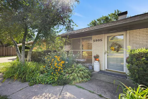 5805 Yorkshire, Madison, WI 53711
