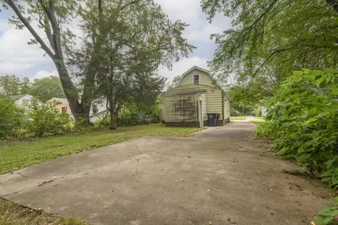 Exterior - 923 Randall, Beloit, WI 53511 photo 4 of 8