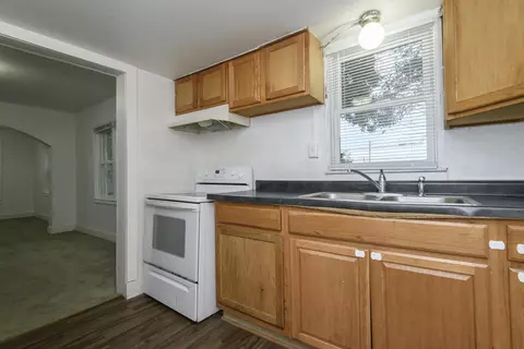 Kitchen - 923 Randall, Beloit, WI 53511 photo 3 of 3
