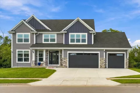 935 Kohlwey, Grafton, WI 53024