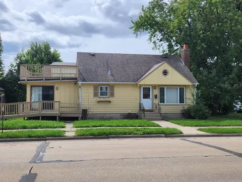 1123 Melvin, Racine, WI 53402