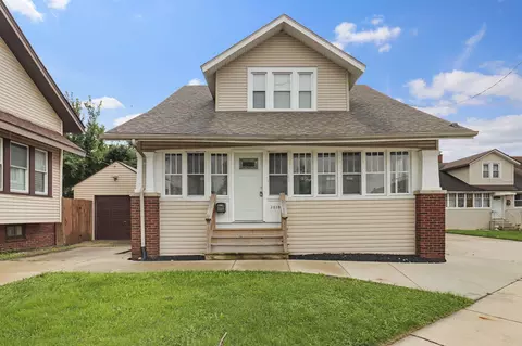 2513 Roosevelt, Kenosha, WI 53143