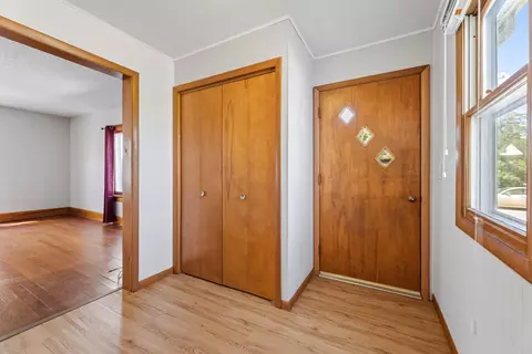 Entry Way - 318 Grove, Caledonia, MN 55921 photo 1 of 1