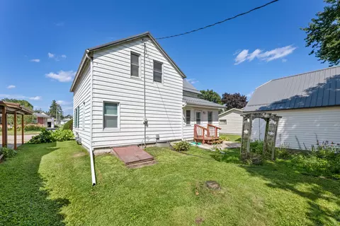 Exterior - 318 Grove, Caledonia, MN 55921 photo 2 of 7