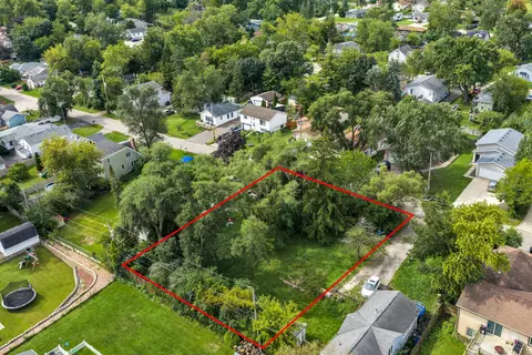 6021 240th, Paddock Lake, WI 53168
