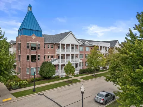 5410 2nd #2A, Kenosha, WI 53140