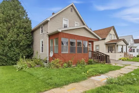 762 Pine, Sheboygan Falls, WI 53085