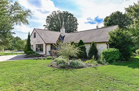 n90w16555 Roosevelt, Menomonee Falls, WI 53051