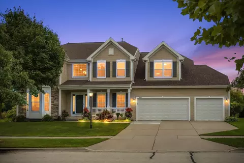 2247 Willow Pond, Grafton, WI 53024