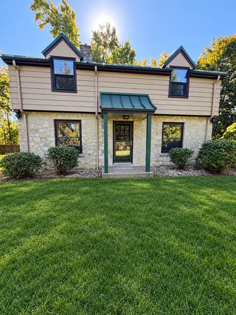 1177 Lakefield, Grafton, WI 53024
