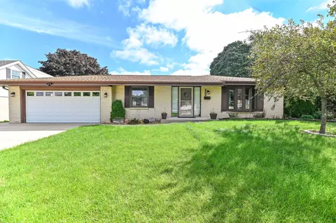 5224 S 23rd, Milwaukee, WI 53221