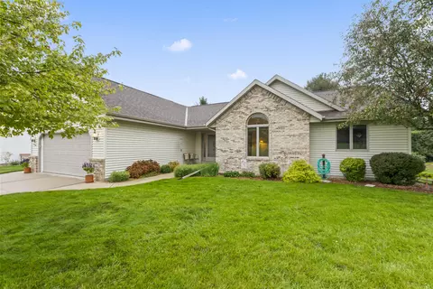 506 E Rossman, Hartford, WI 53027