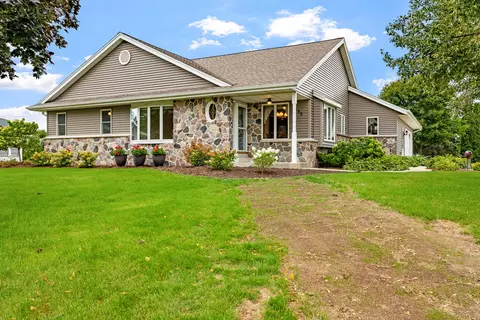 335 N Main, Cedar Grove, WI 53013