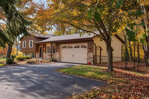 6905 Colt, Barton, WI 53090