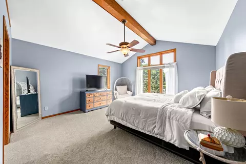Bedroom - w237n3390 Five Flds, Pewaukee, WI 53072 photo 1 of 3
